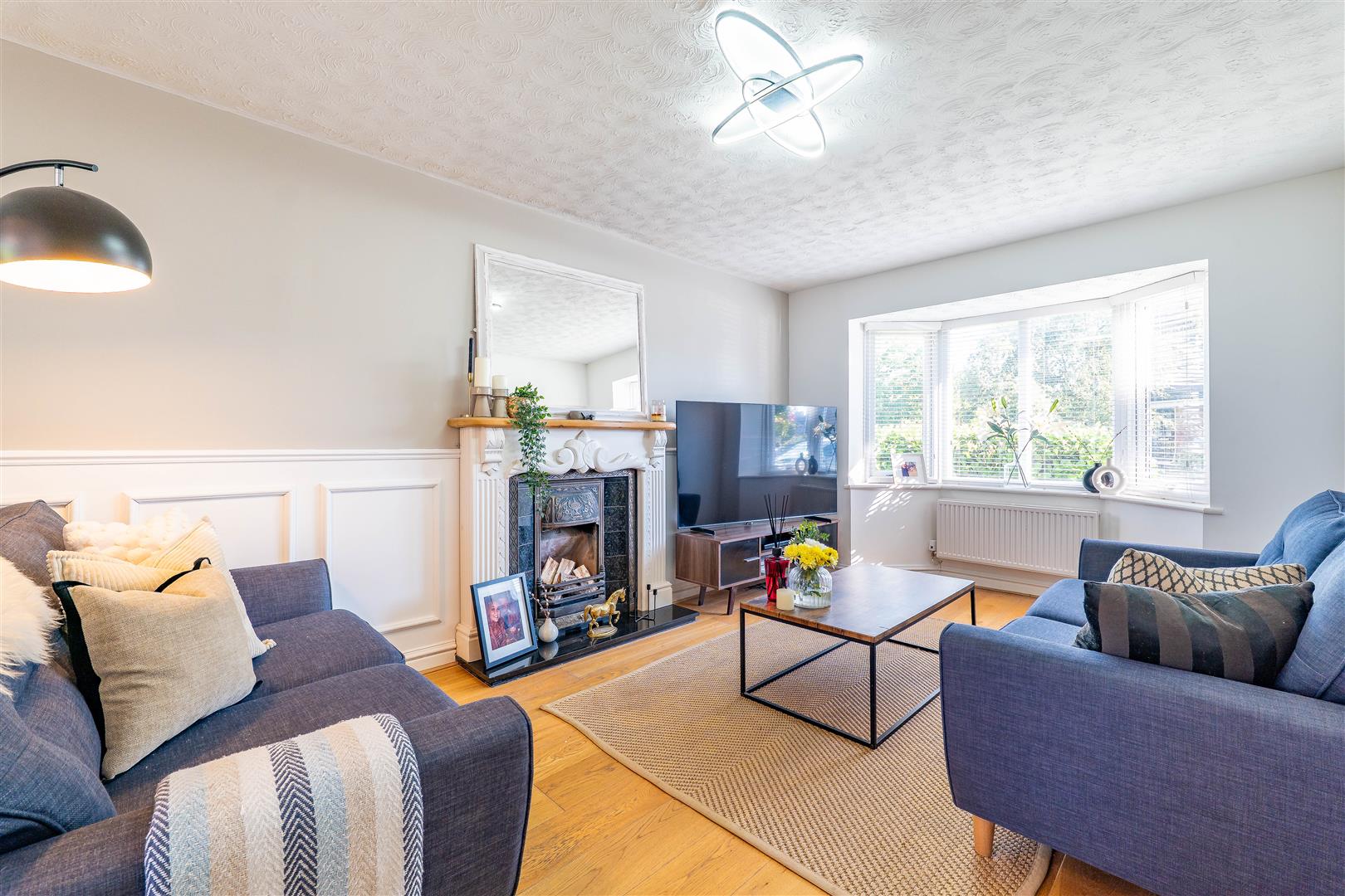 3 bed property in Foxglove Close, Preston